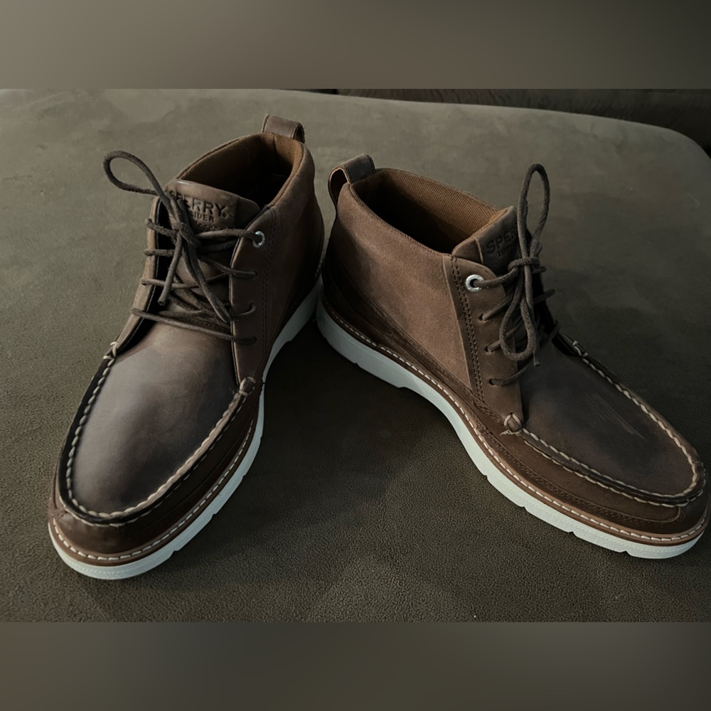 Sperry Brown Leather Chukka Boots with White Sole